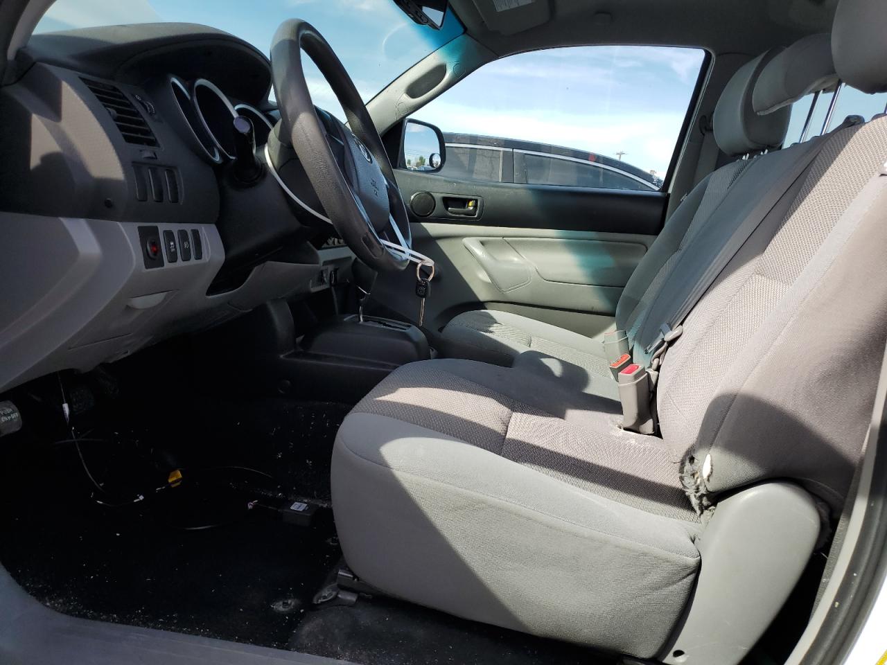 2013 Toyota Tacoma - Image 7