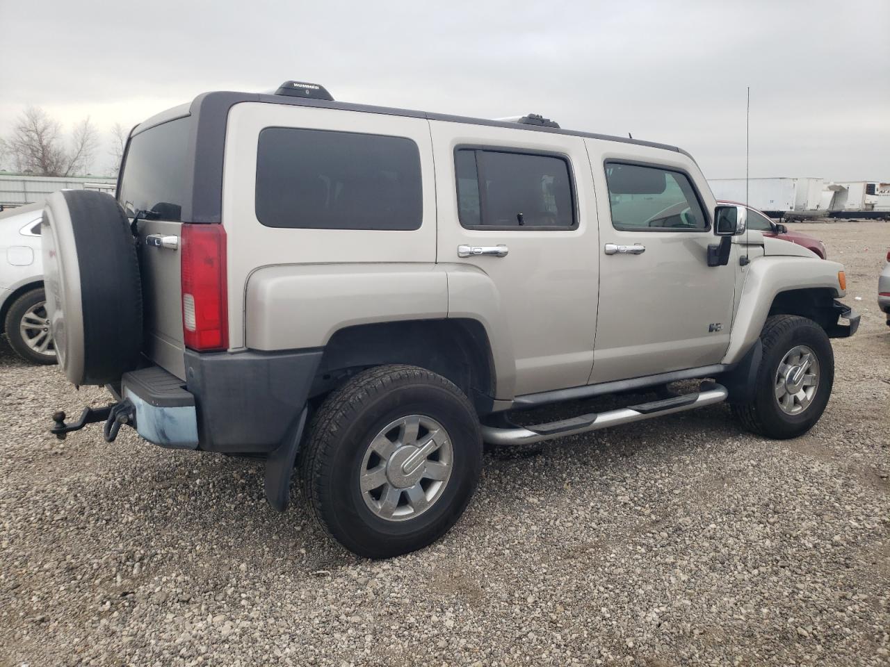 2007 Hummer H3 - Image 3