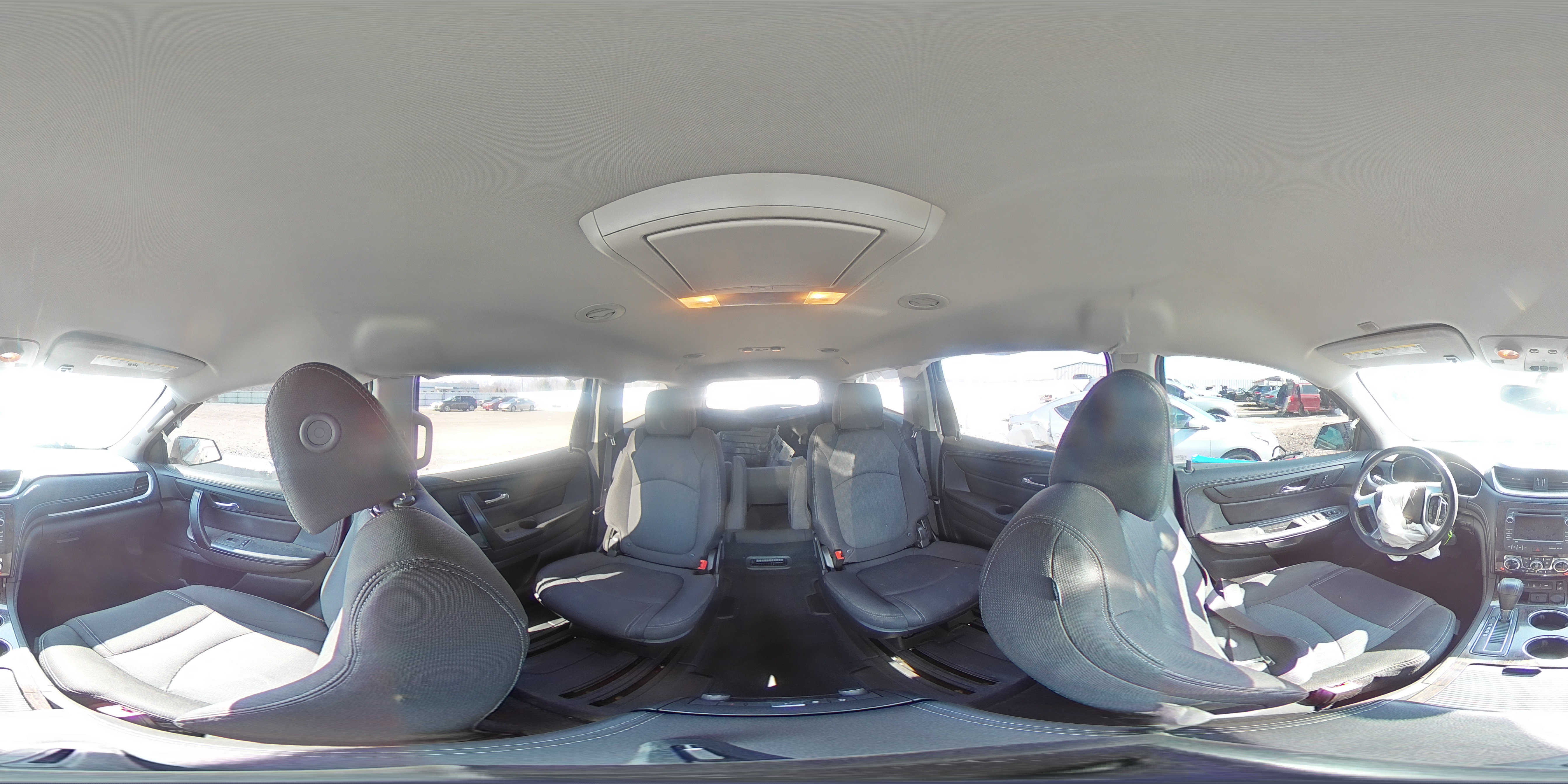2016 Chevrolet Traverse - Image 16