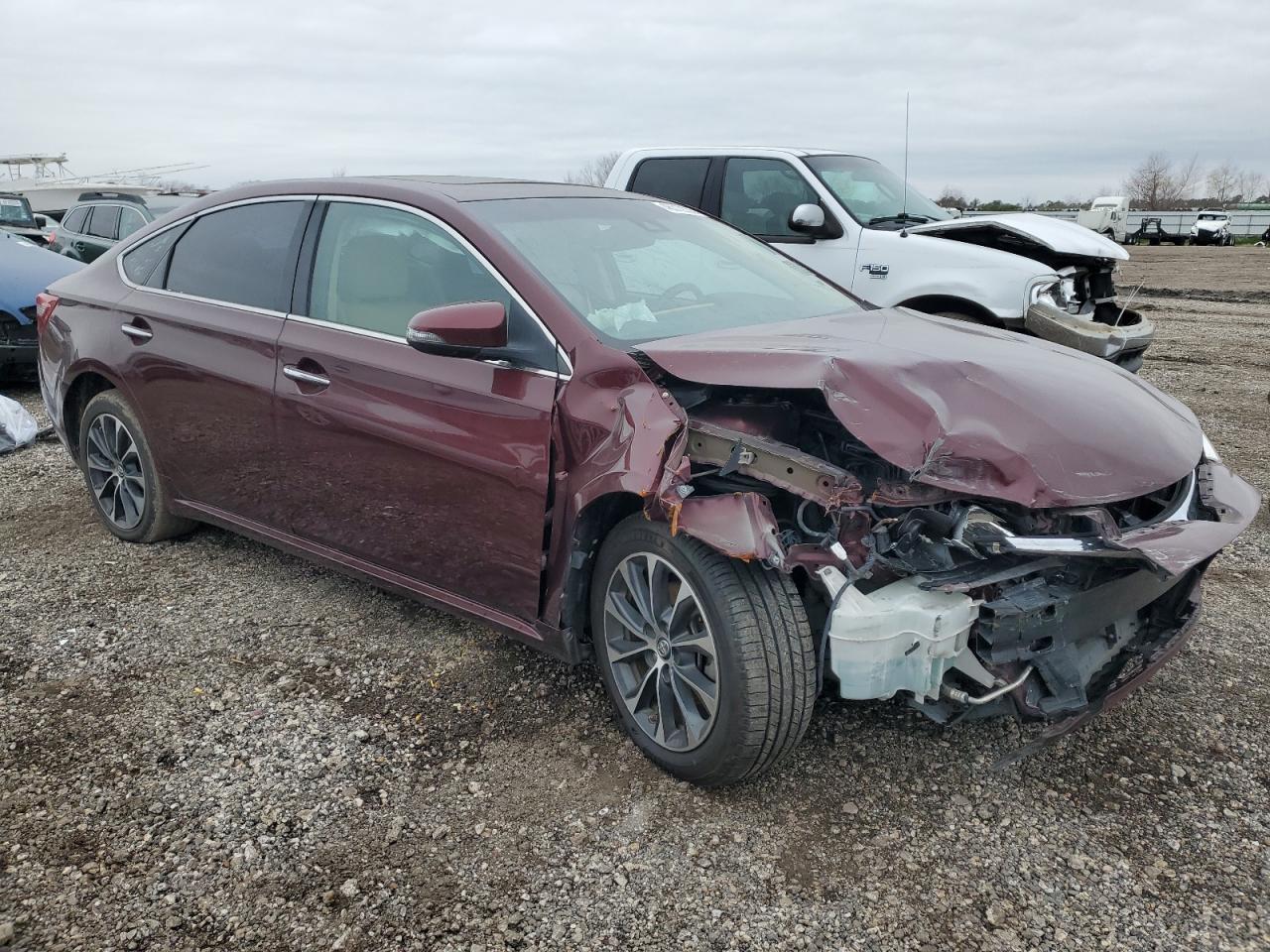 2017 Toyota Avalon - Image 4
