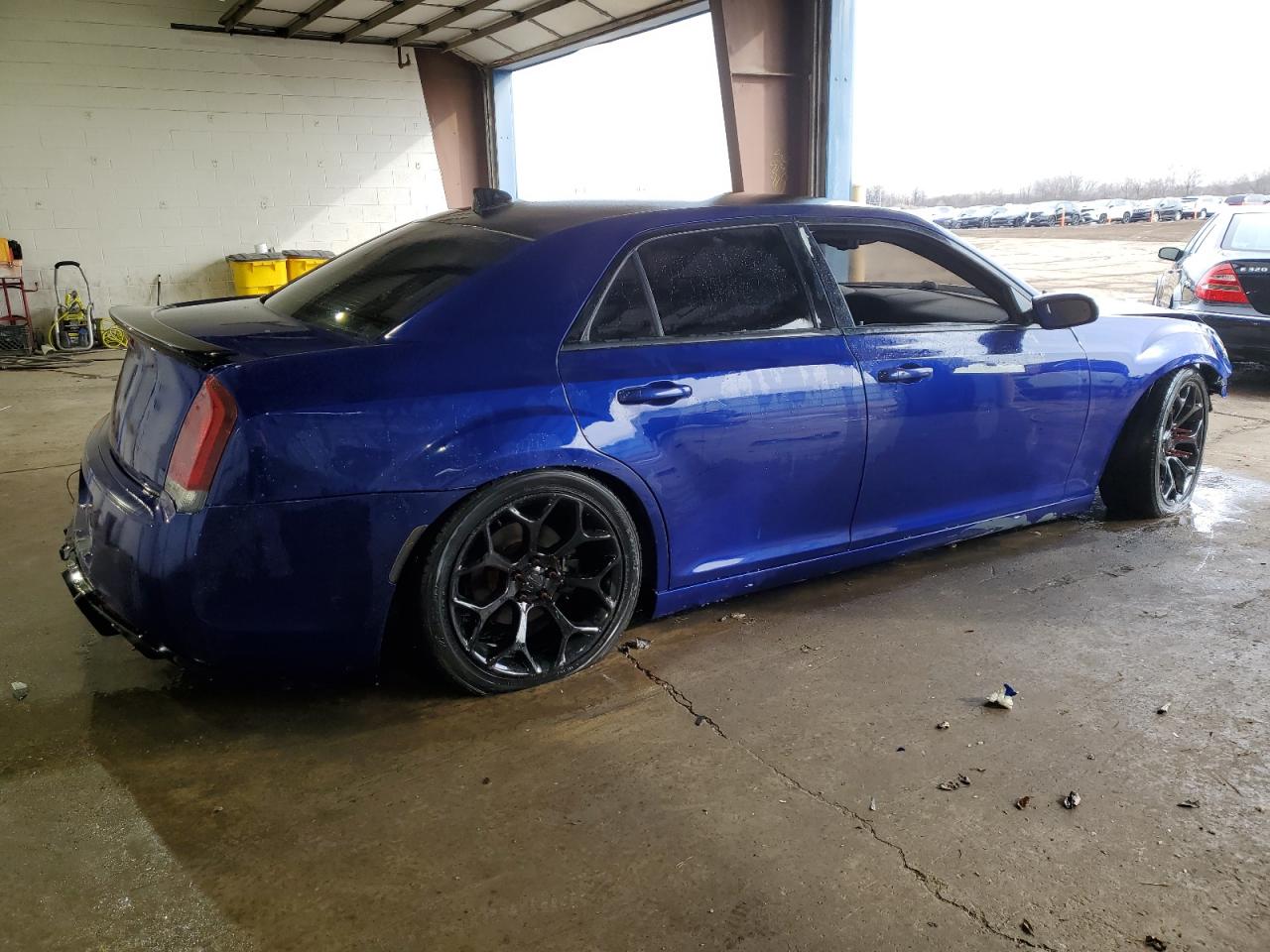 2017 Chrysler 300 - Image 3