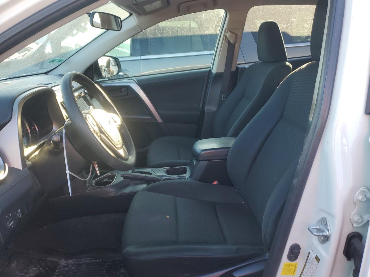 2016 Toyota RAV 4 - Image 7