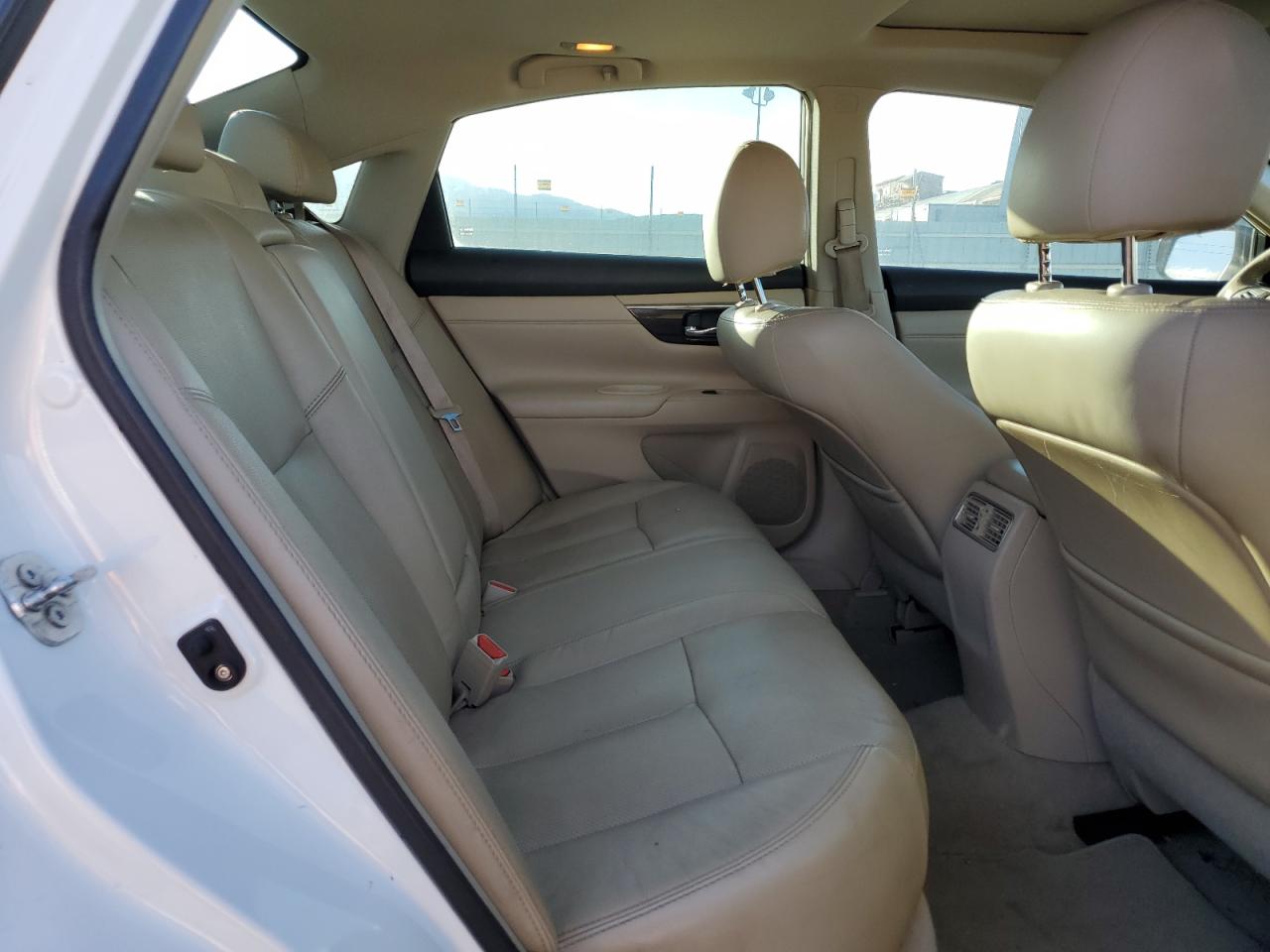 2013 Nissan Altima - Image 10