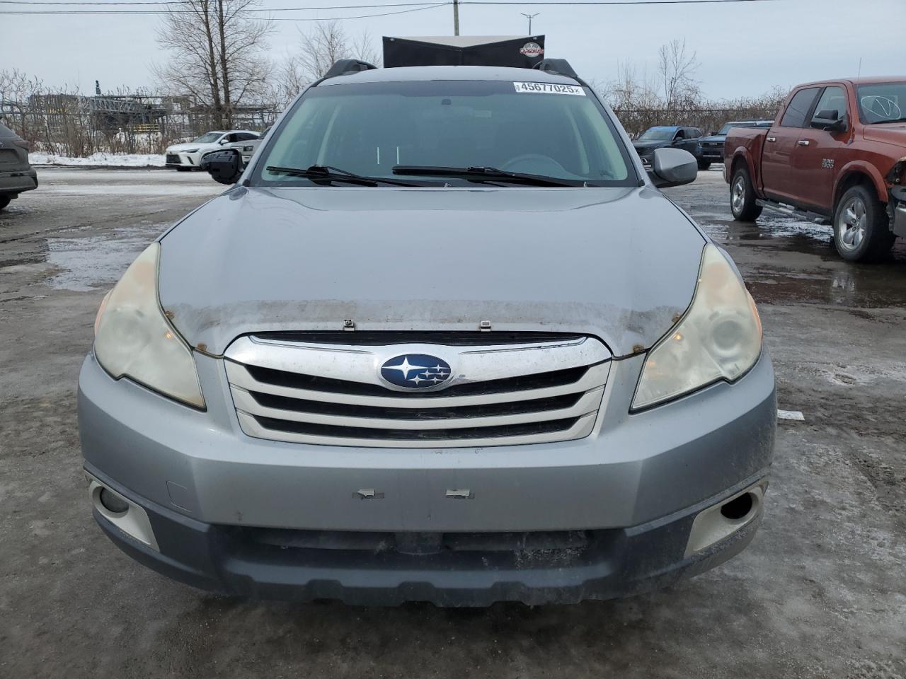 2010 Subaru Outback - Image 5