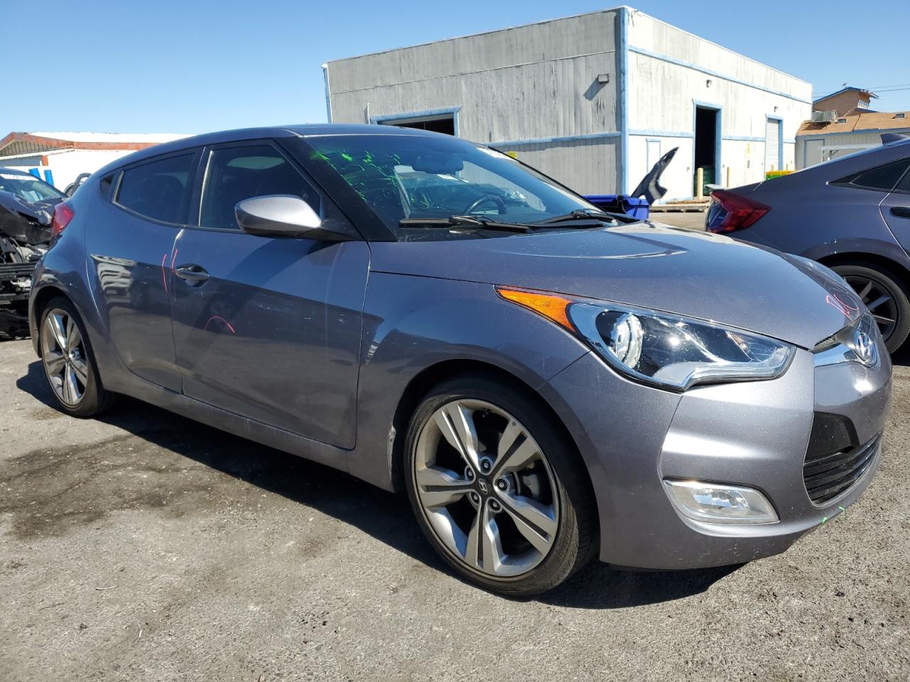 2017 Hyundai Veloster - Image 4