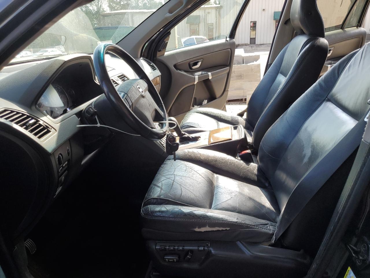 2010 Volvo XC90 - Image 7