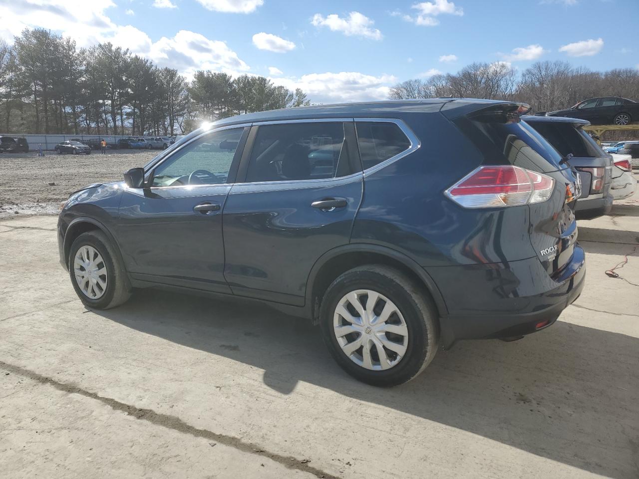 2016 Nissan Rogue - Image 2