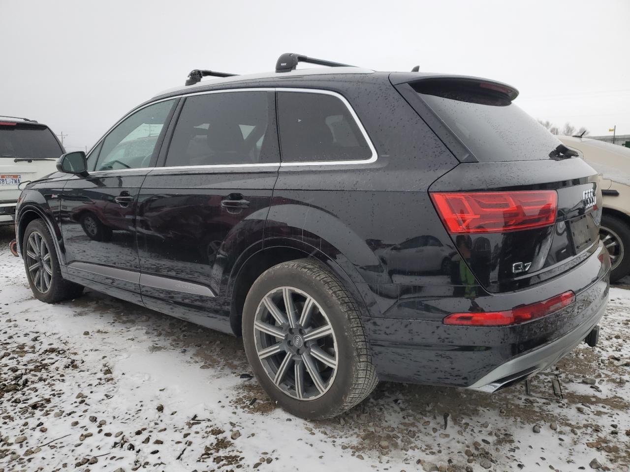 2017 Audi Q7 - Image 2