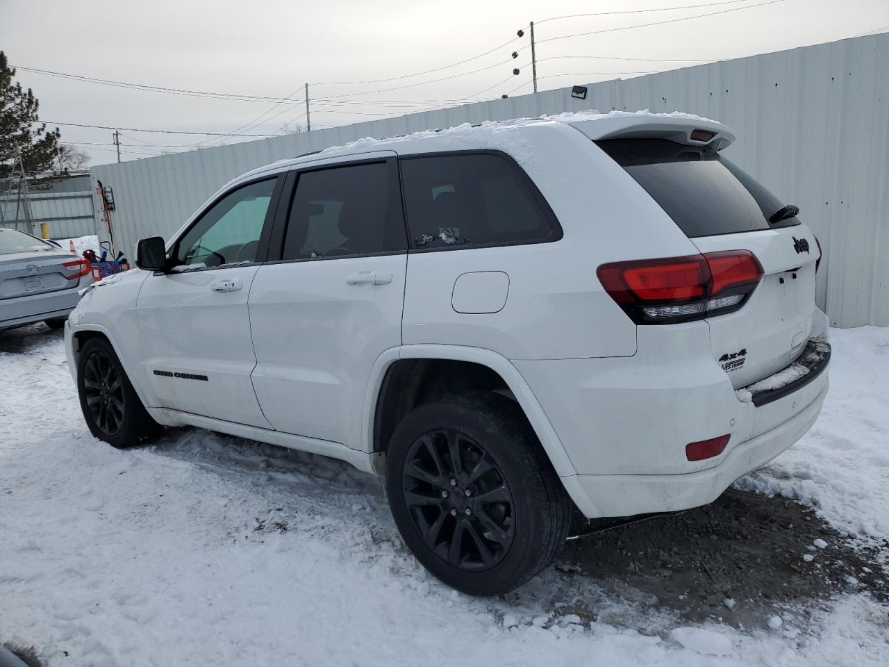 2020 Jeep Grand Cherokee - Image 2