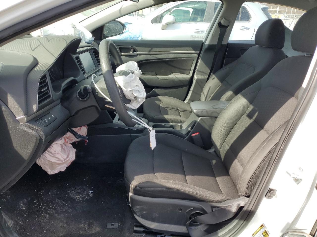 2020 Hyundai Elantra - Image 7