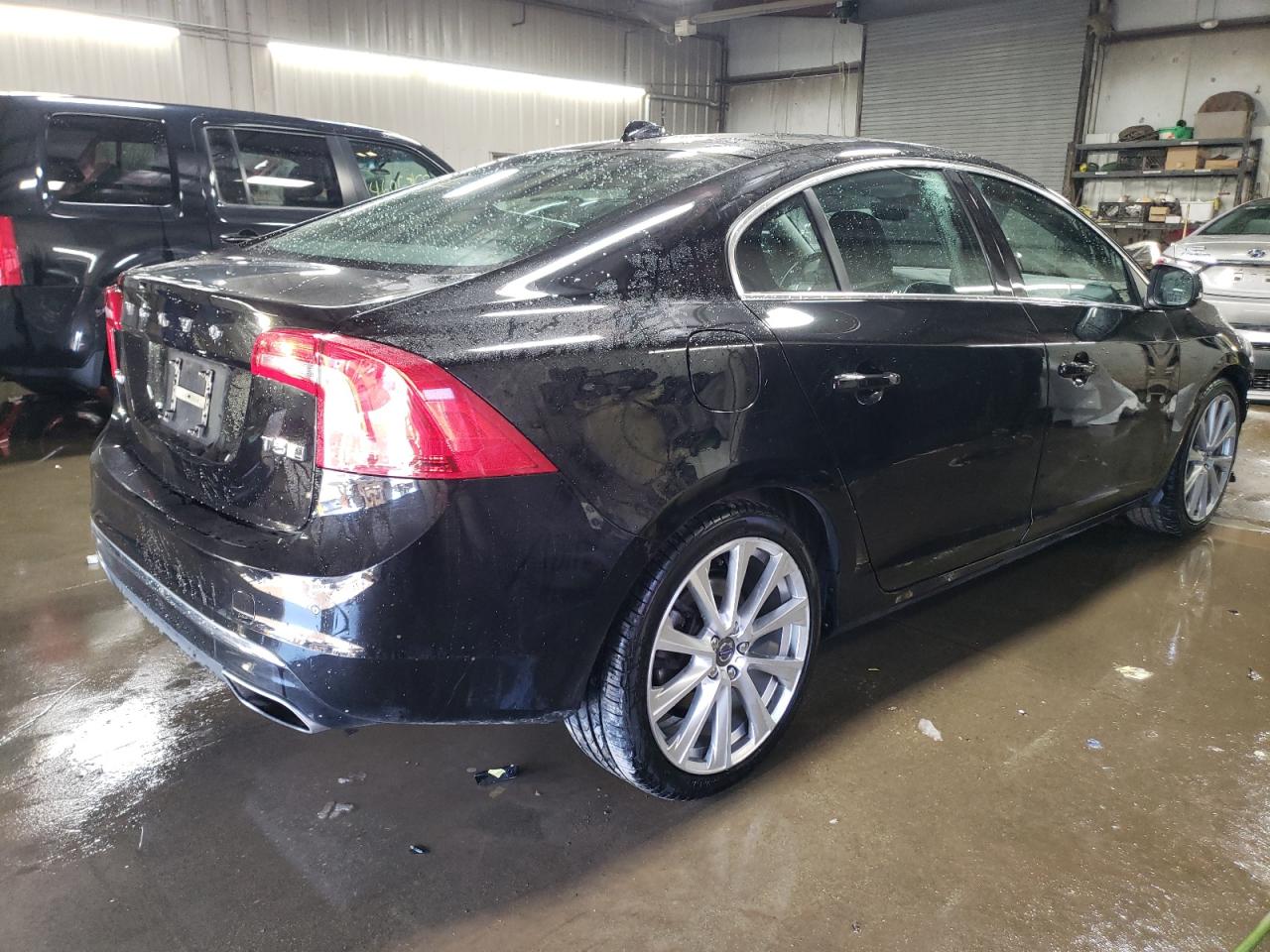 2017 Volvo S60 - Image 3