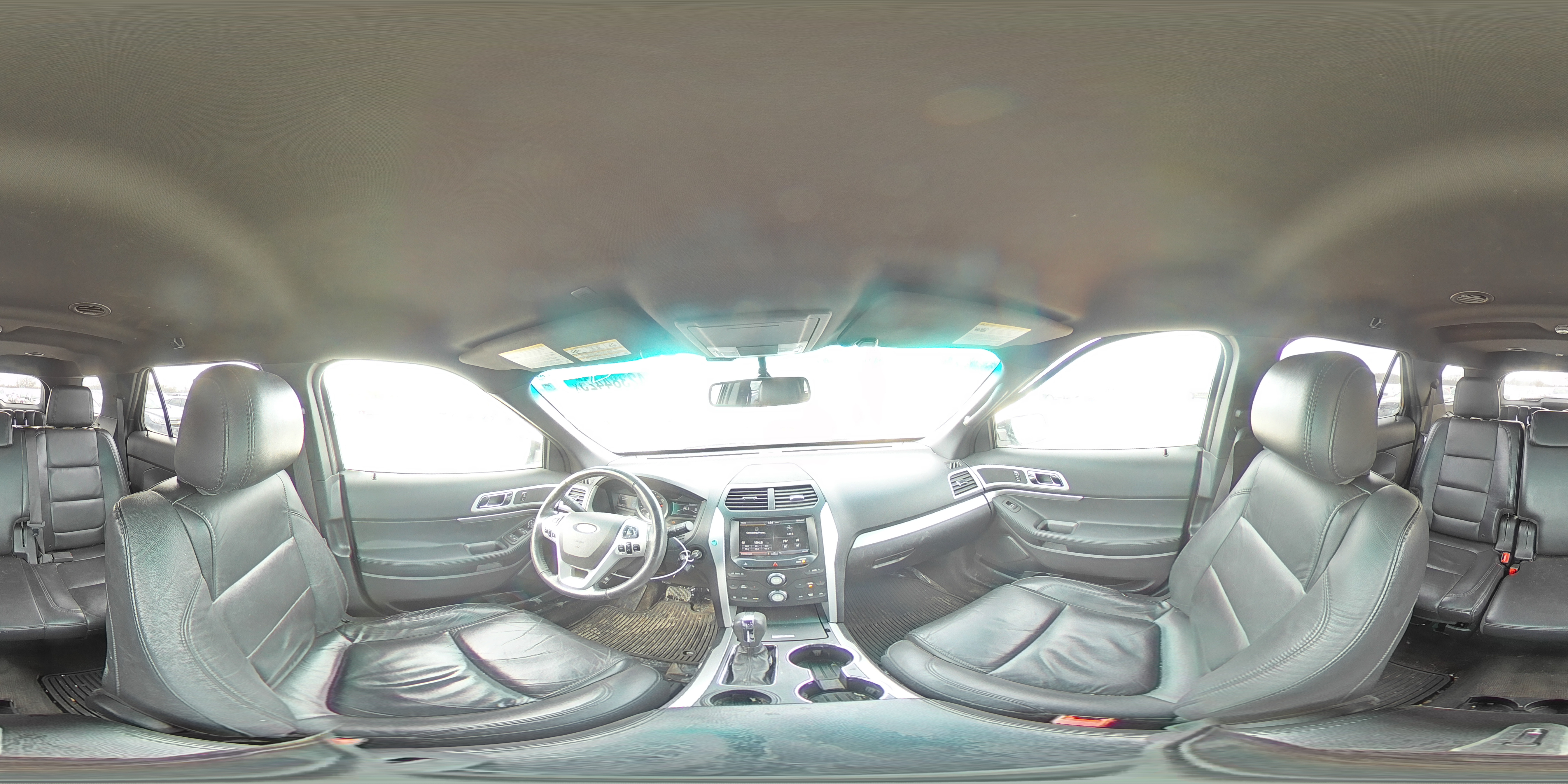 2014 Ford Explorer - Image 13