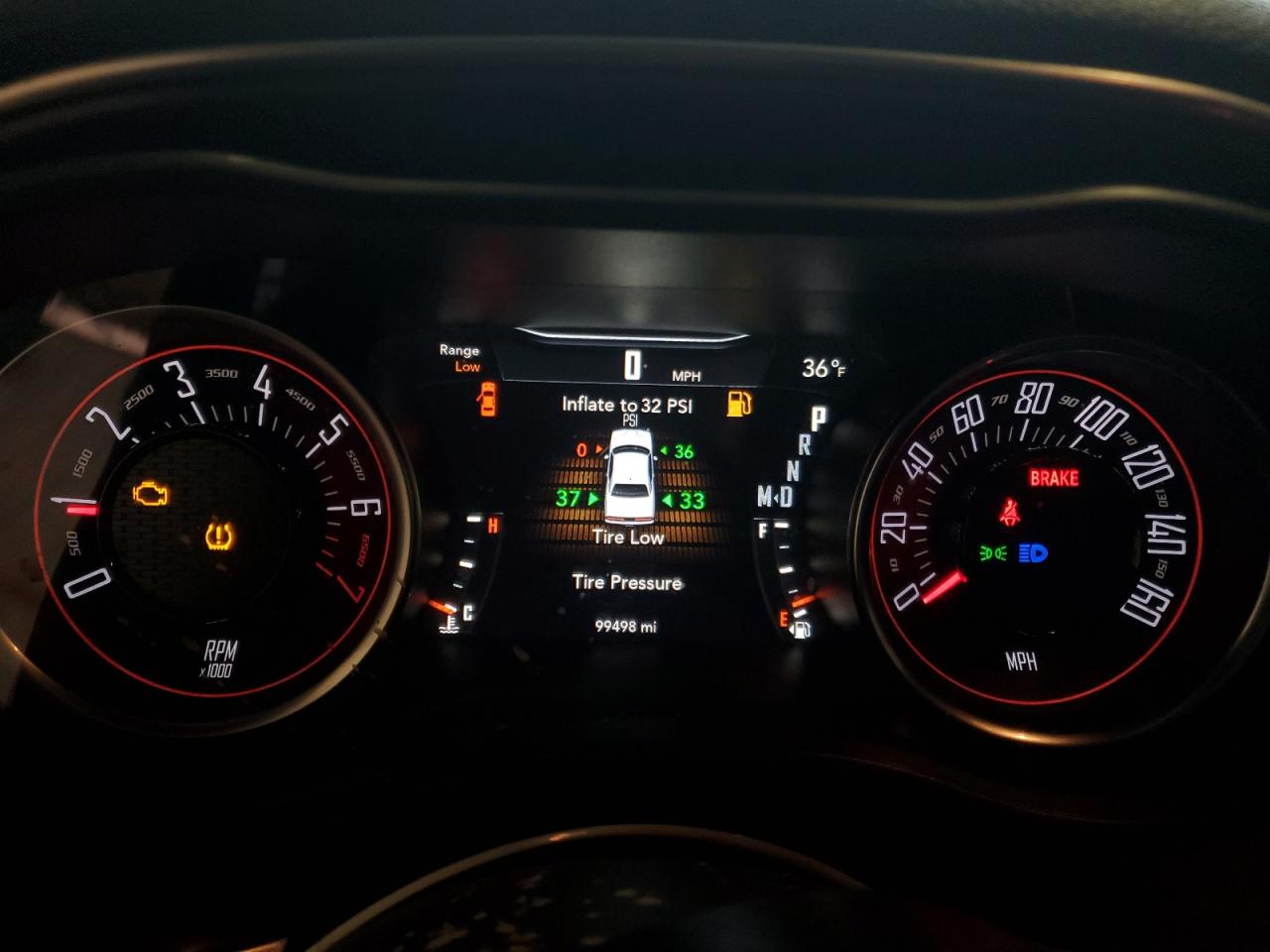 2018 Dodge Challenger - Image 9