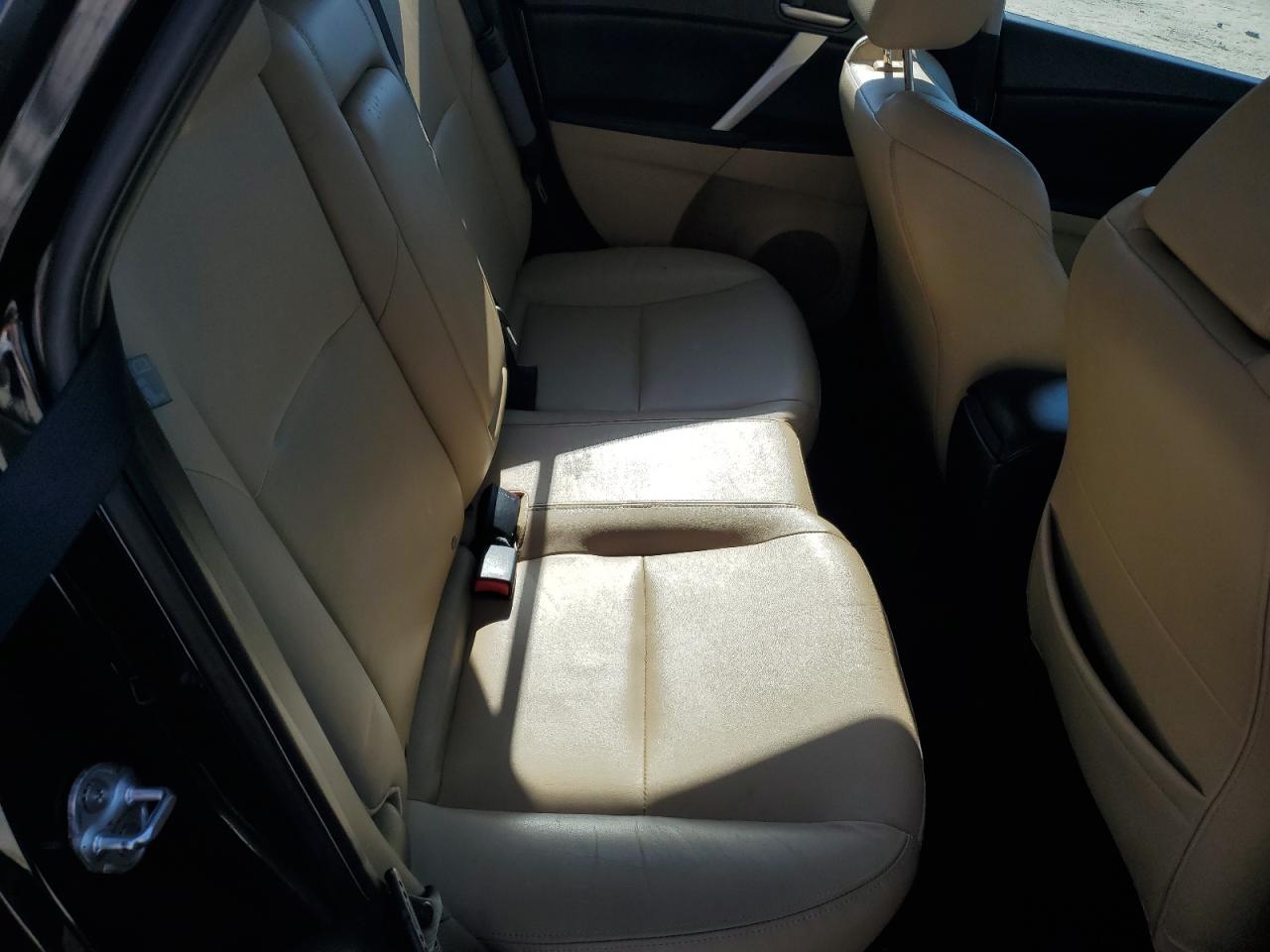2010 Mazda 3 - Image 10