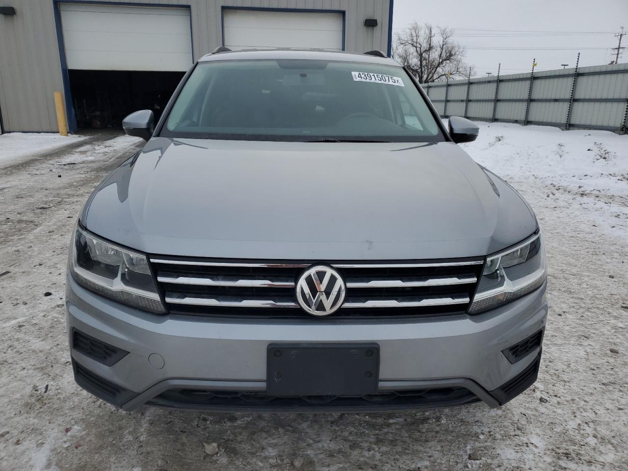 2020 Volkswagen Tiguan - Image 5