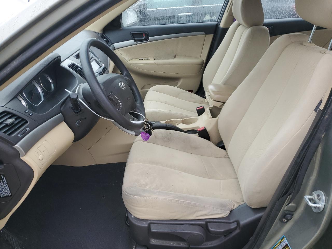 2009 Hyundai Sonata - Image 7