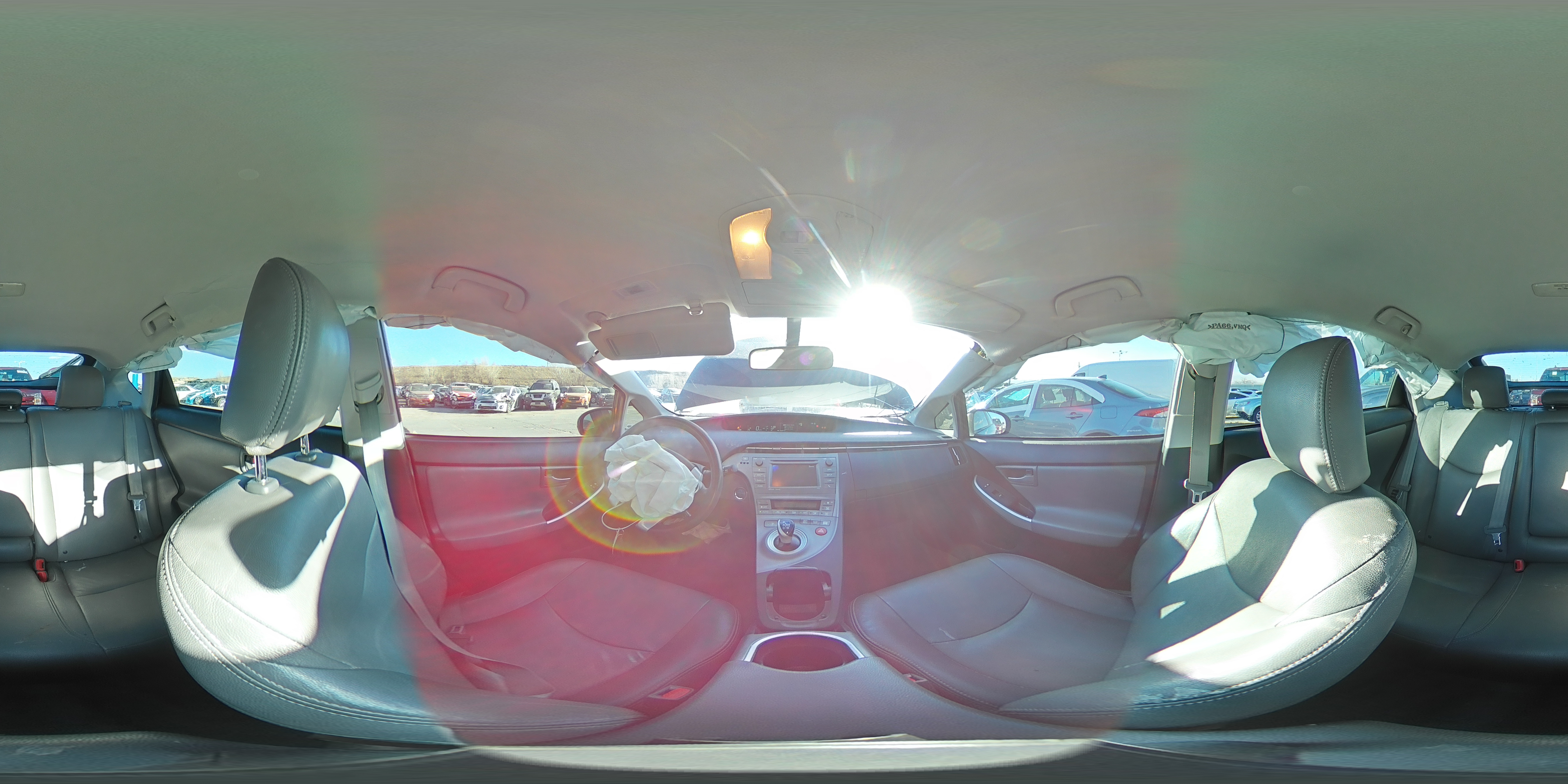 2015 Toyota Prius - Image 15
