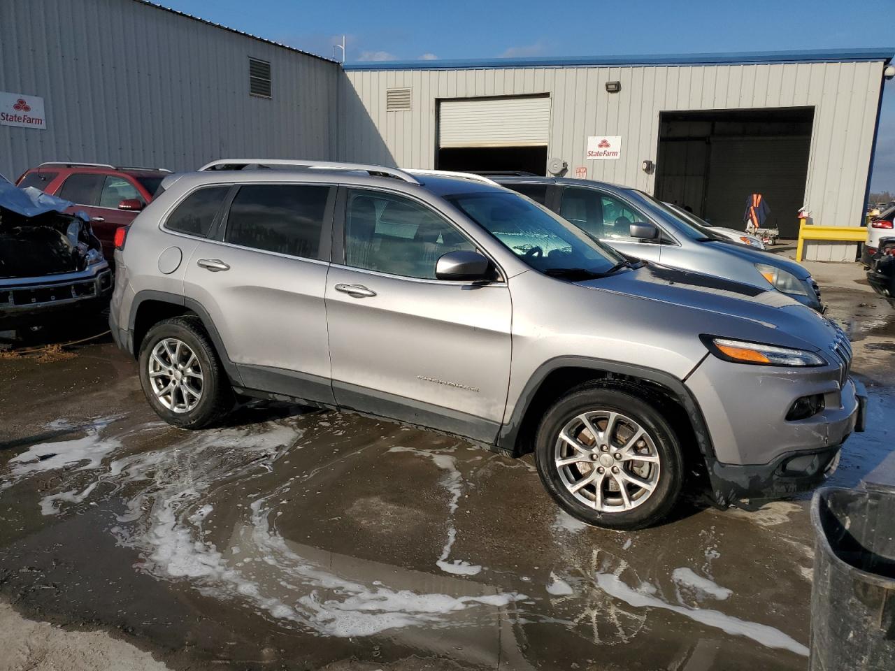 2018 Jeep Grand Cherokee - Image 4