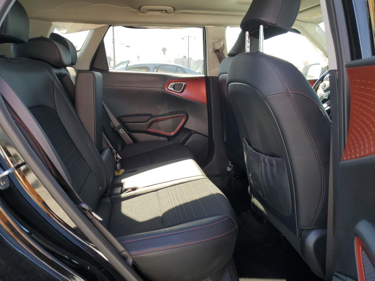 2021 Kia Soul - Image 12