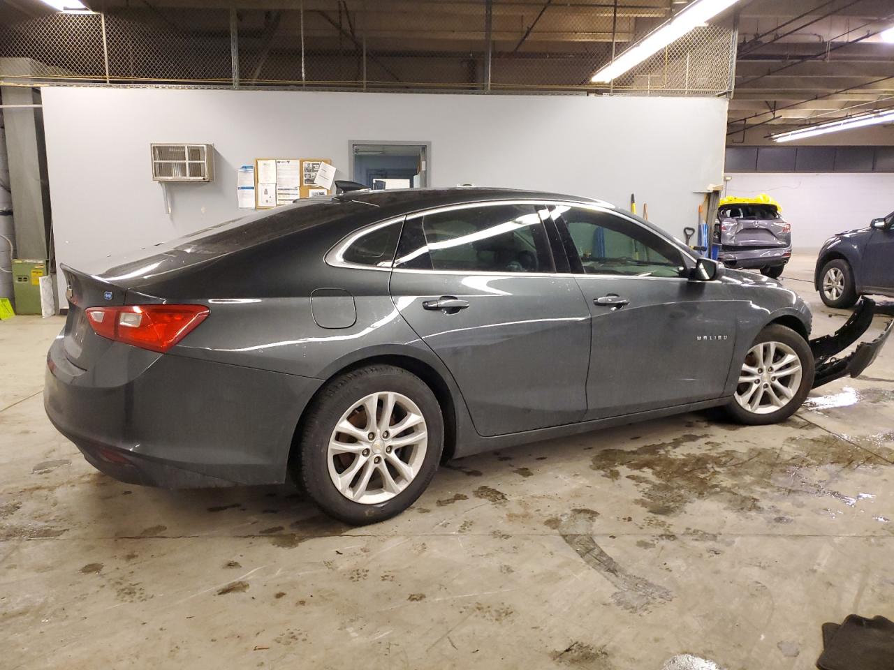 2016 Chevrolet Malibu - Image 3