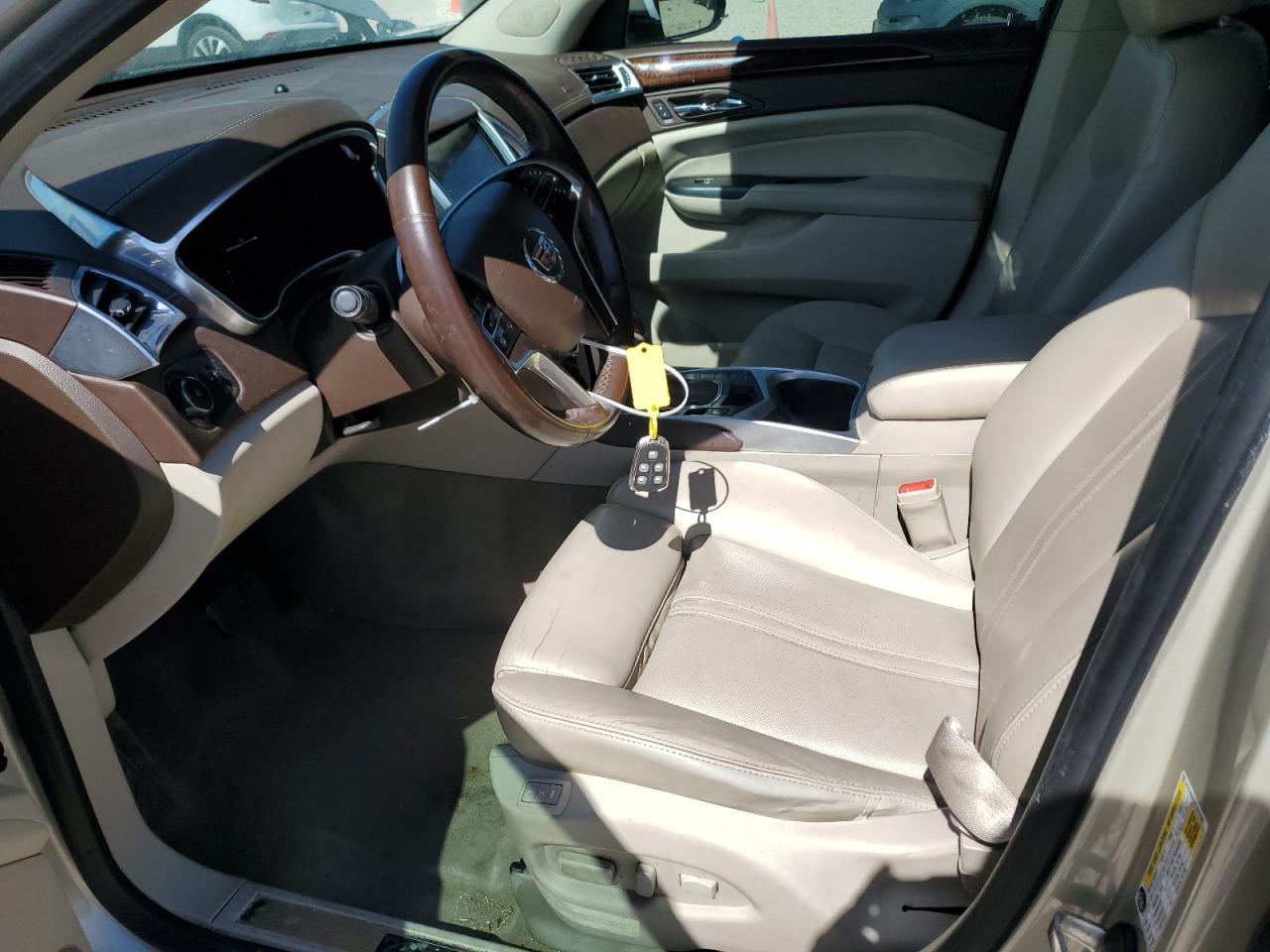 2015 Cadillac SRX - Image 7