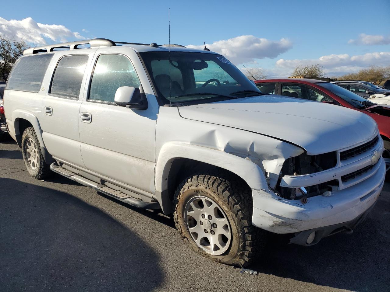 2004 Chevrolet Suburban - Image 4