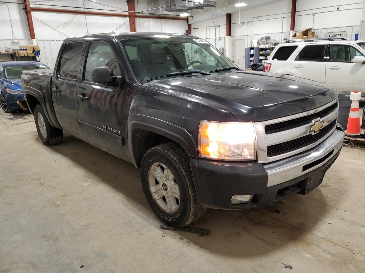 2010 Chevrolet Silverado - Image 4