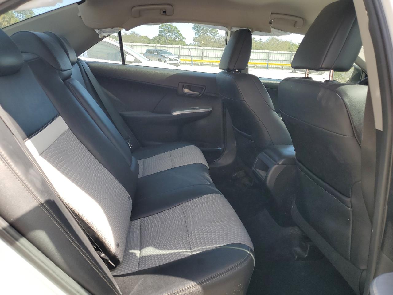 2012 Toyota Camry - Image 10