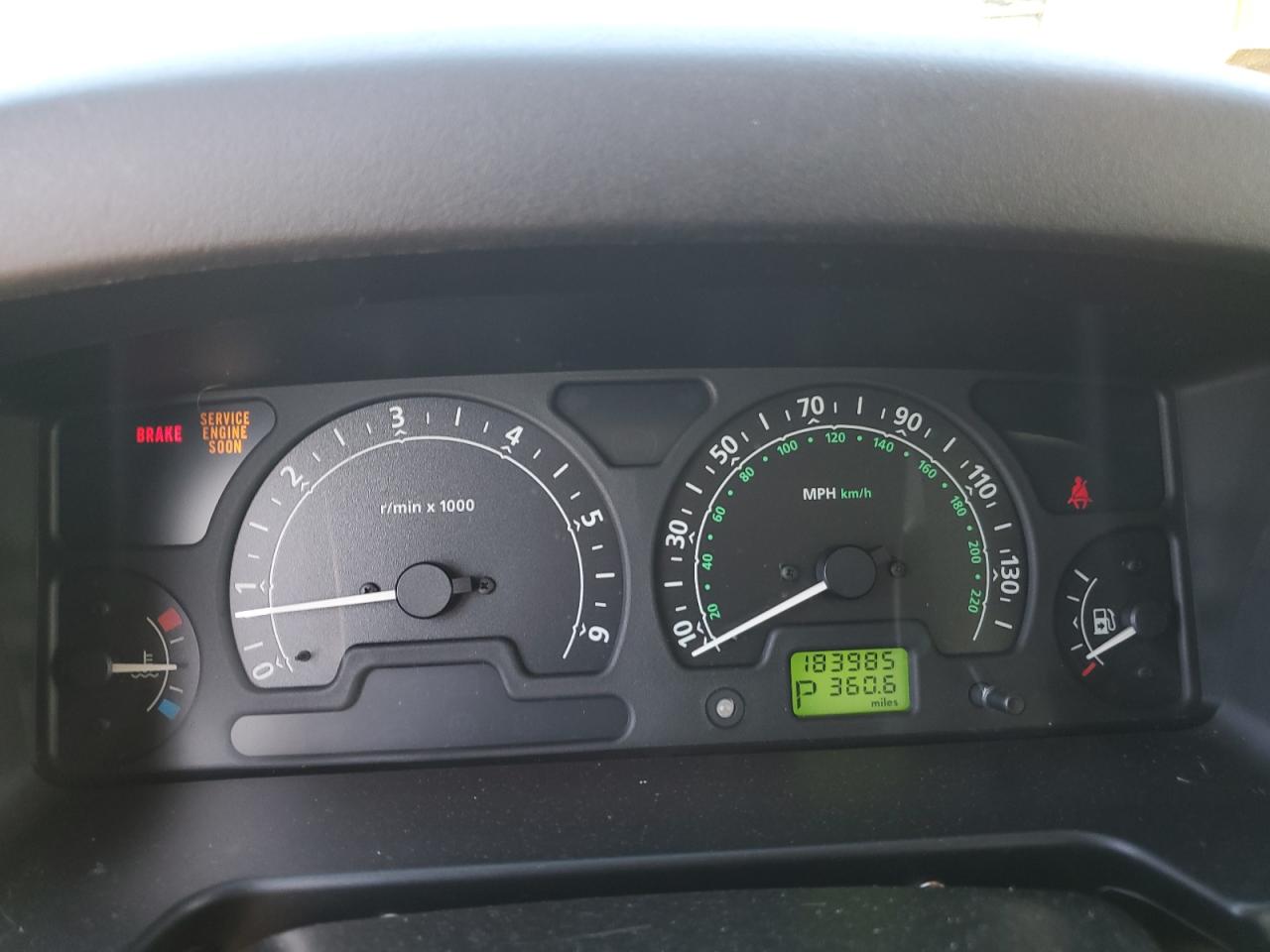 2004 Land Rover Discovery - Image 9