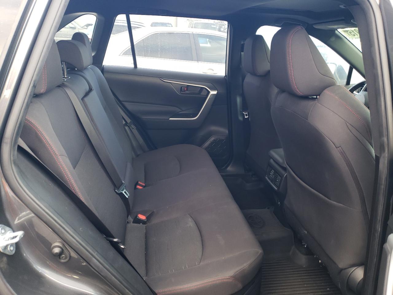 2021 Toyota RAV 4 - Image 10