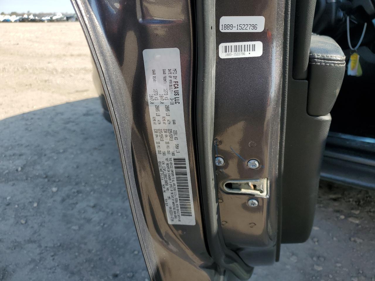 2019 Jeep Grand Cherokee - Image 12
