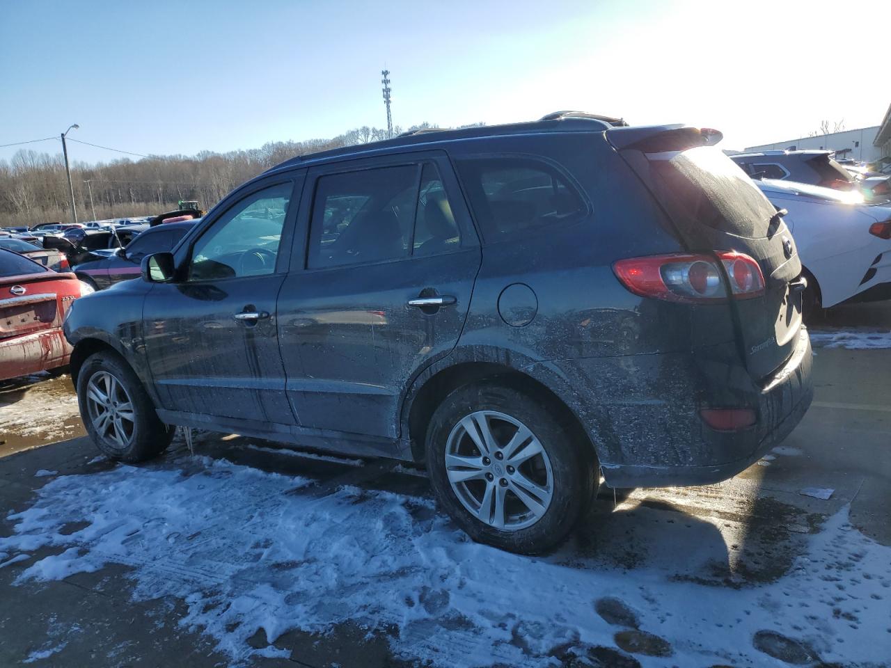 2012 Hyundai Santa Fe - Image 2