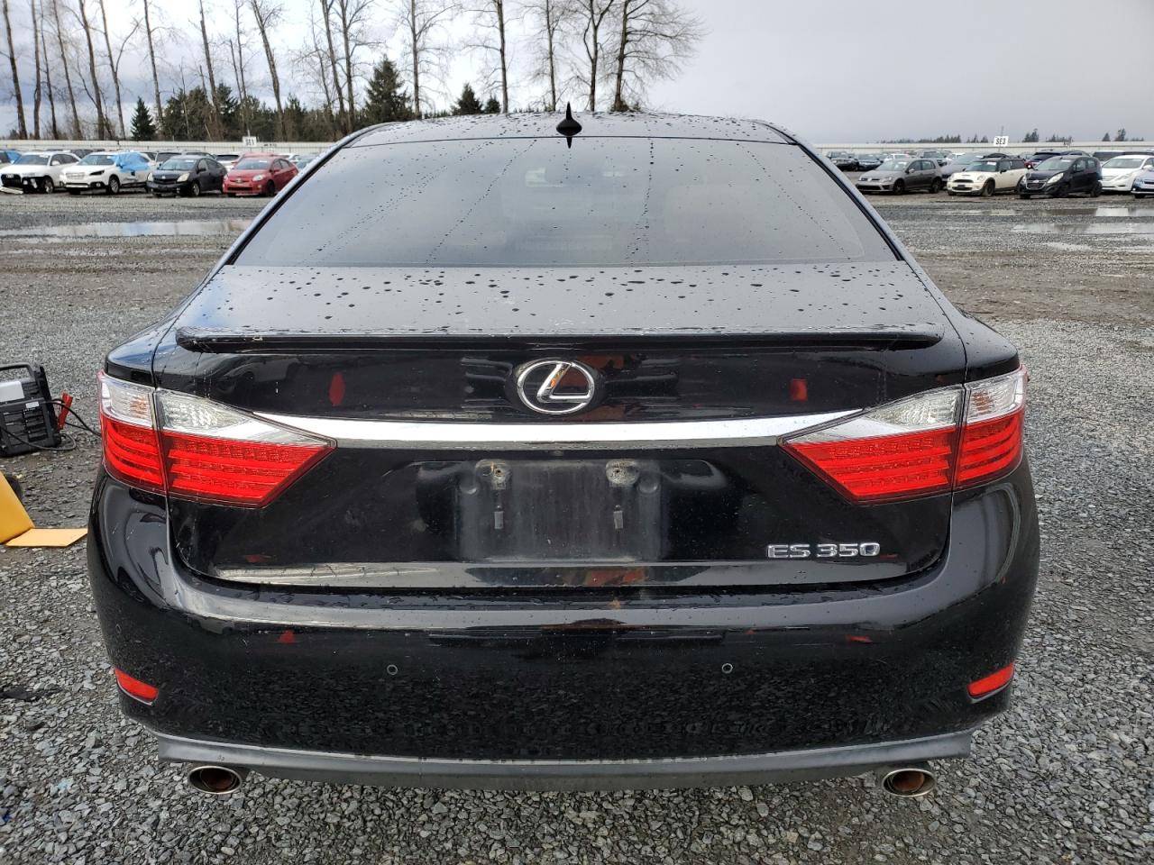 2014 Lexus ES - Image 6