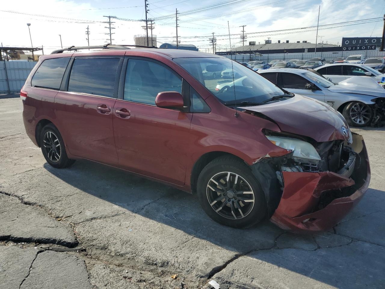 2012 Toyota Sienna - Image 4