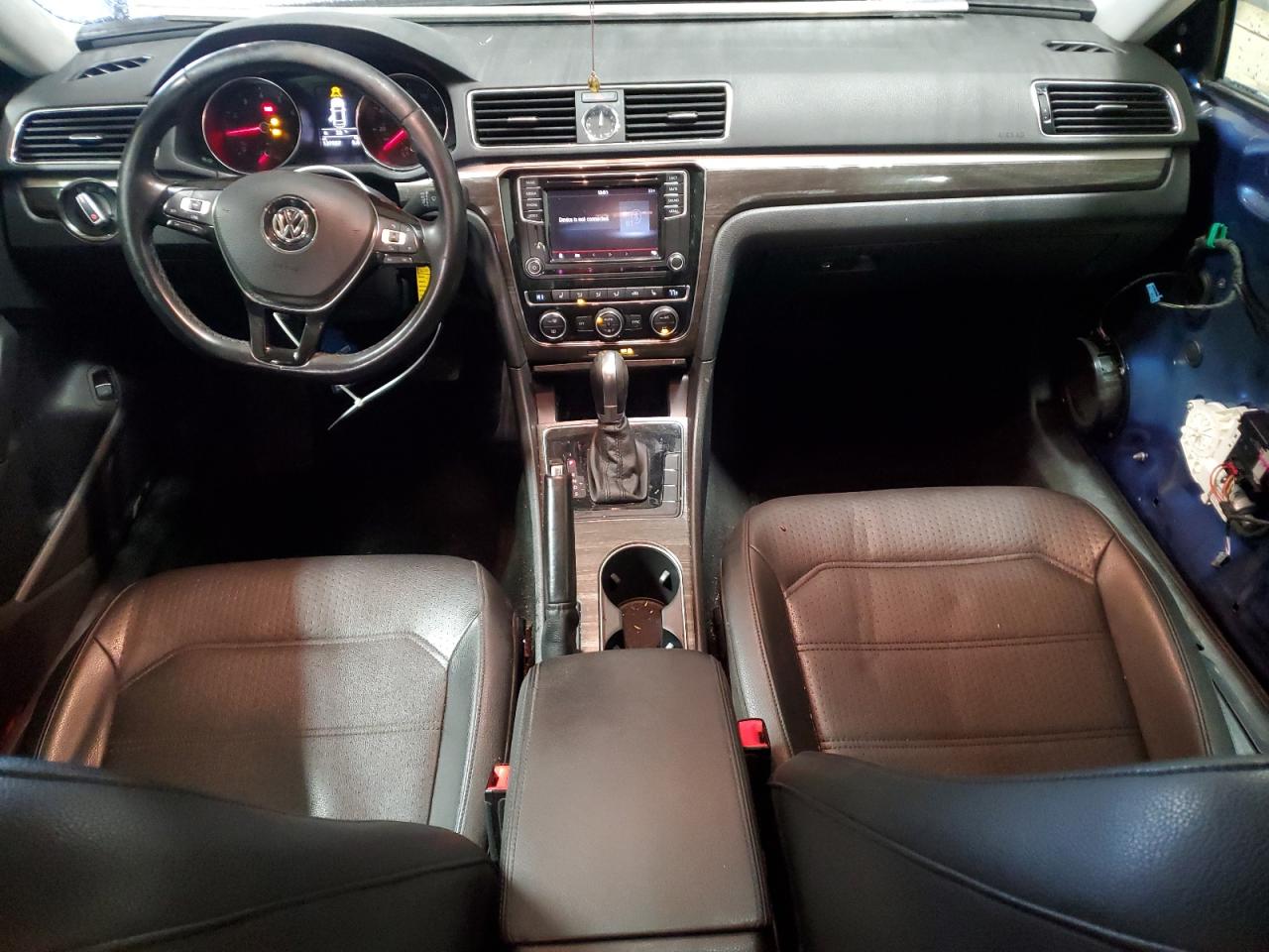2016 Volkswagen Passat - Image 8