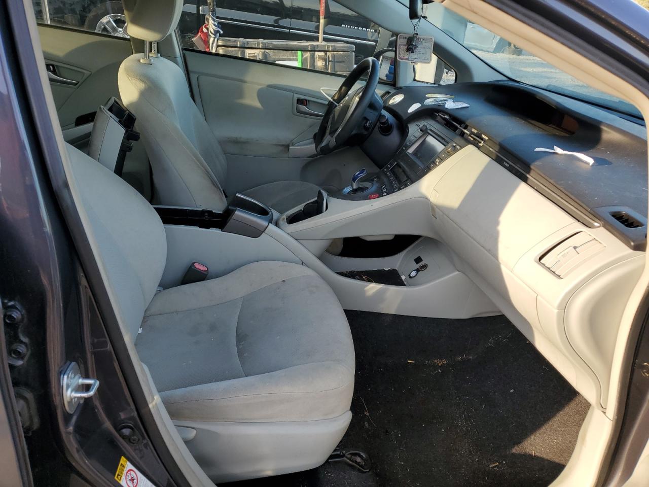 2014 Toyota Prius - Image 5