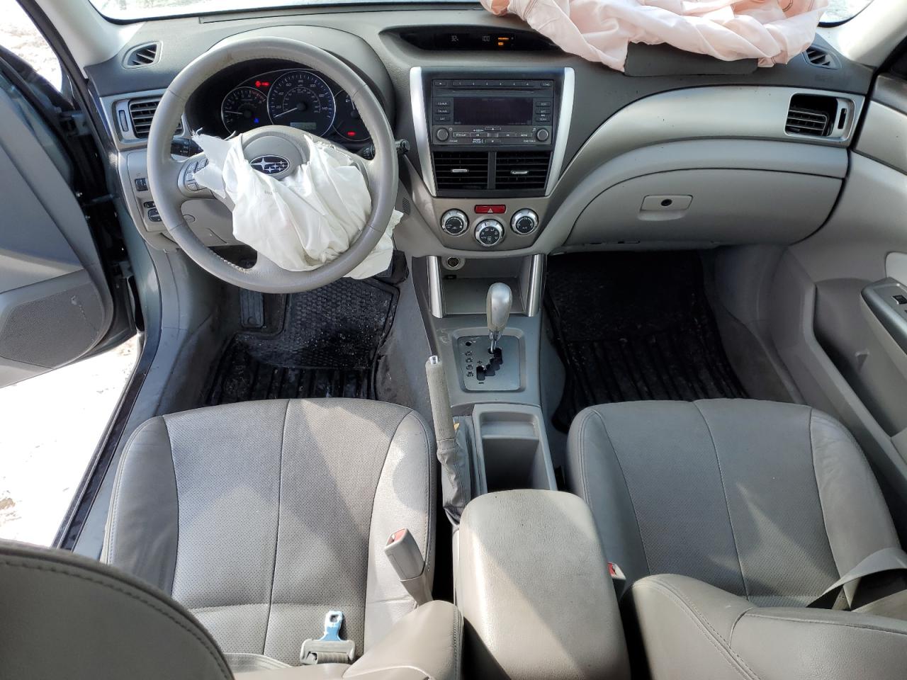 2010 Subaru Forester - Image 8