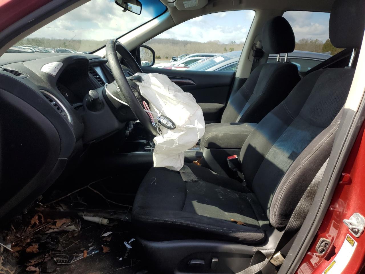 2014 Nissan Pathfinder - Image 7