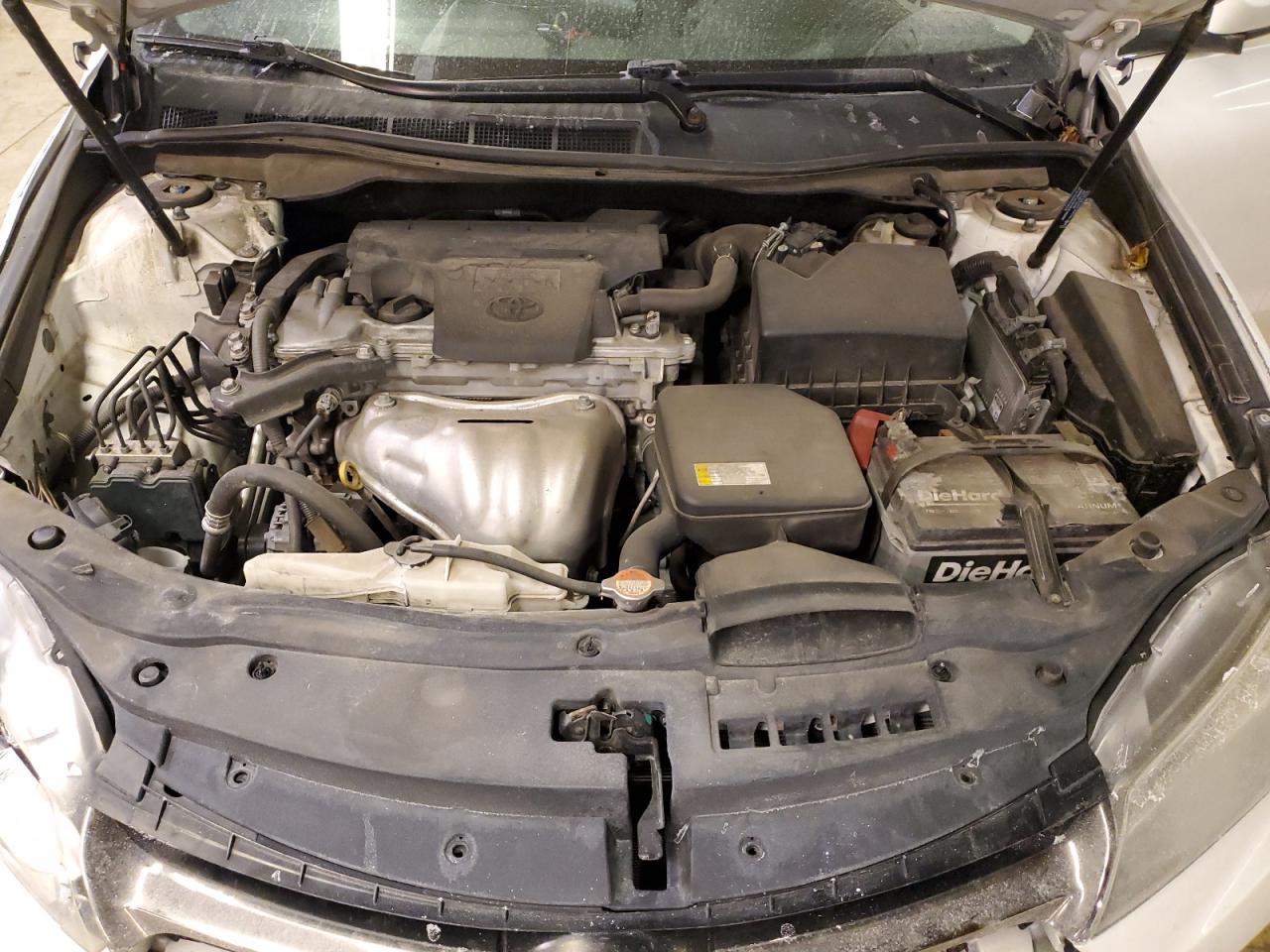 2016 Toyota Camry - Image 12