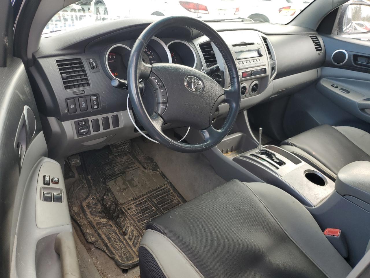 2007 Toyota Tacoma - Image 8