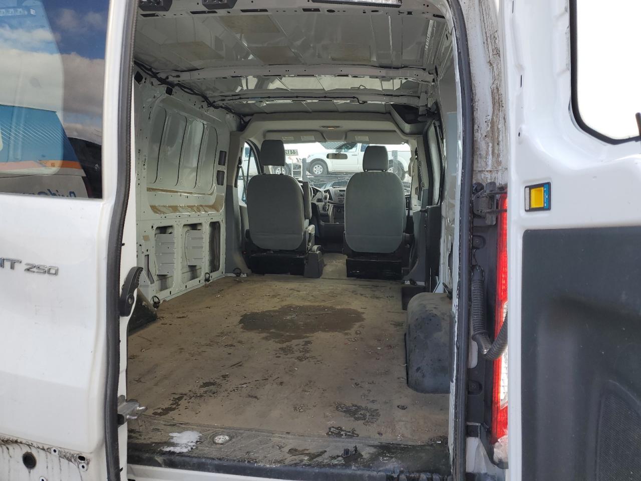 2015 Ford Transit - Image 10