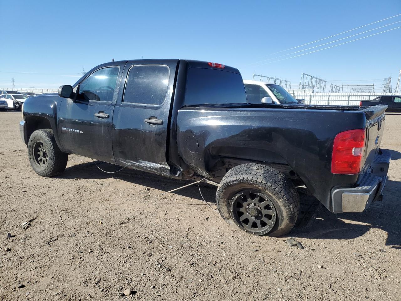 2012 Chevrolet Silverado - Image 2