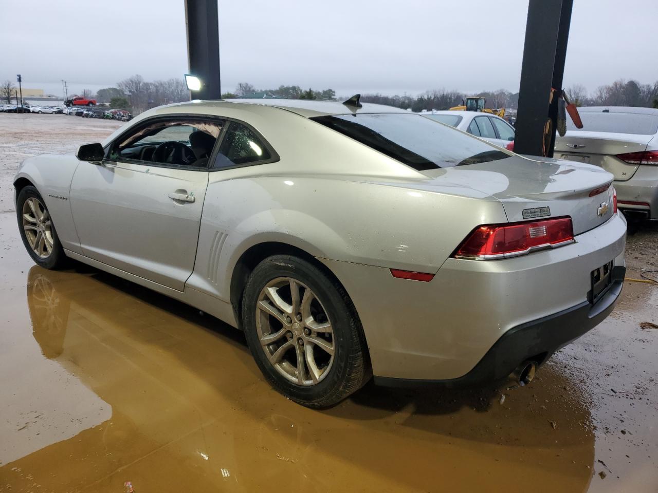 2015 Chevrolet Camaro - Image 2