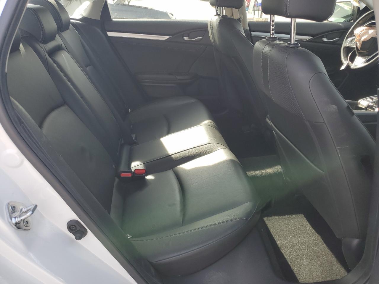 2018 Honda Civic - Image 10