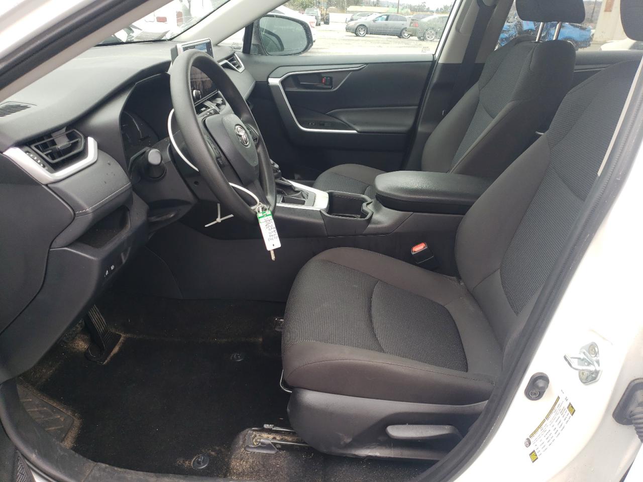 2024 Toyota RAV 4 - Image 7