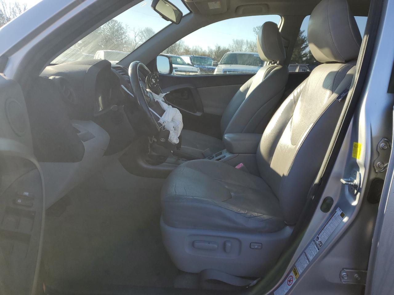 2010 Toyota RAV 4 - Image 7