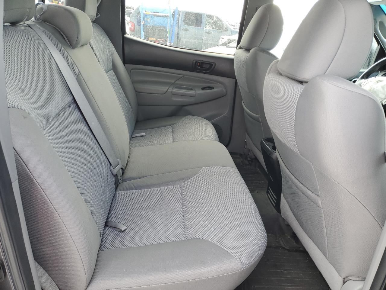 2014 Toyota Tacoma - Image 10