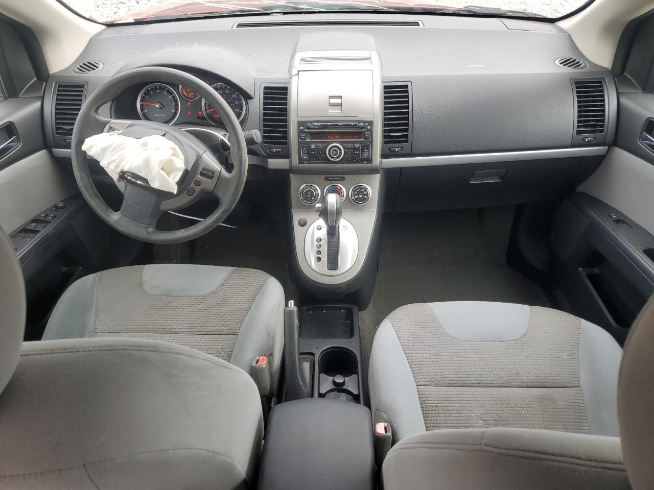 2010 Nissan Sentra - Image 8