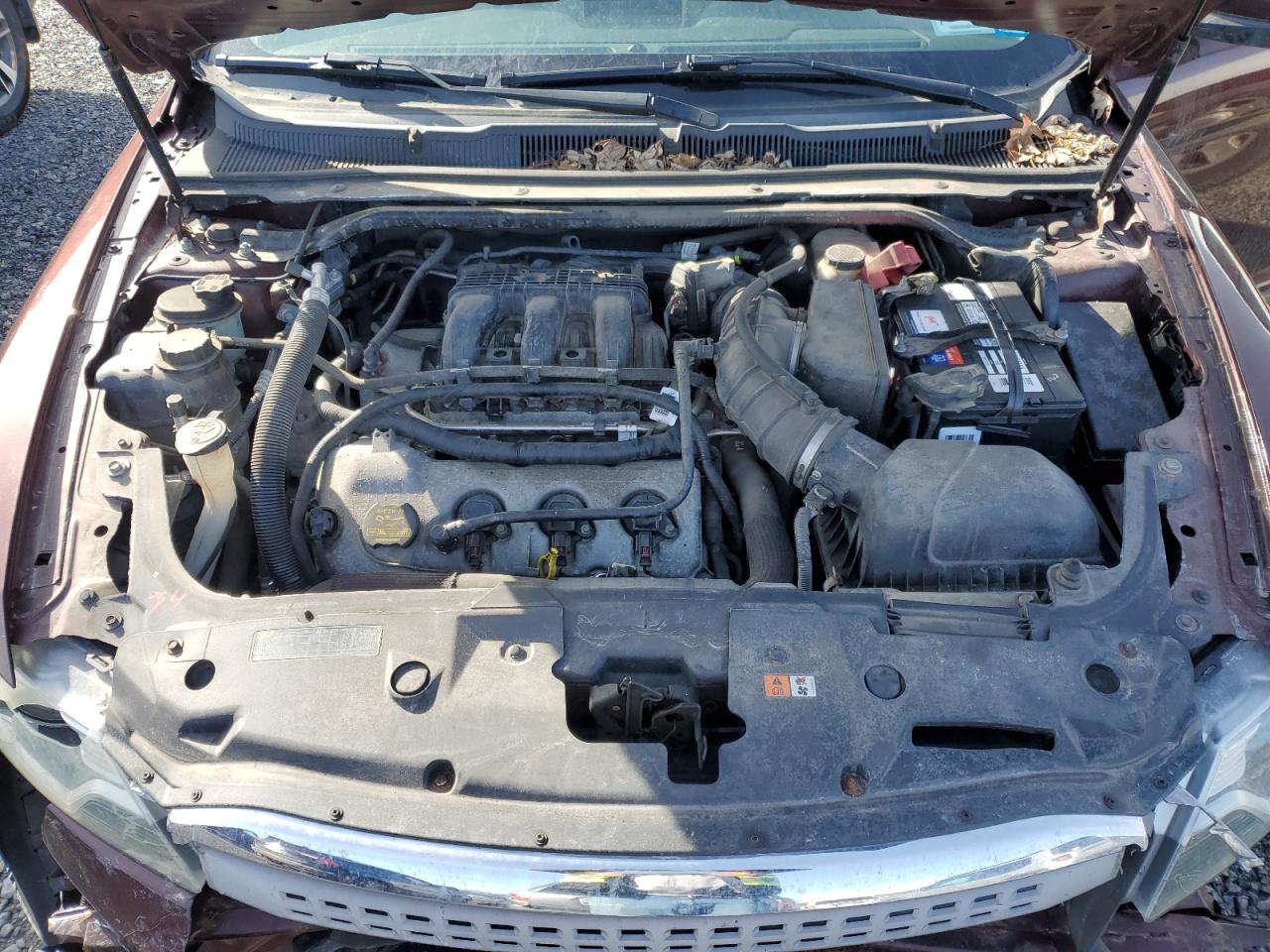 2010 Ford Taurus - Image 11