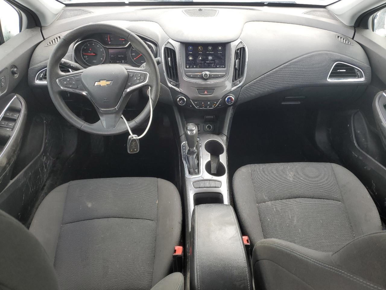2019 Chevrolet Cruze - Image 8